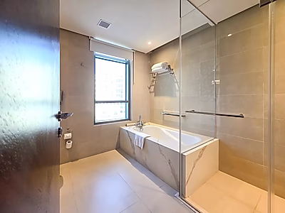 Elegant 2BR Duplex in The Pearl | Luxury Furnished | Beach Access