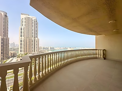 Luxurious 3-Bedroom + Maid's Room | Fully Renovated | Sea & Marina Views | One of The Pearl's Largest Layouts