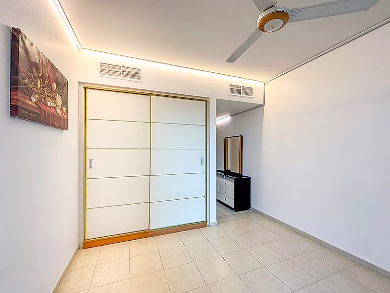 Modern 3BR+ Semi-Furnished Apartment for Sale - Photo 5