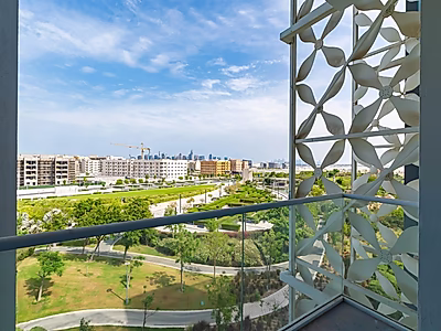 Luxury 2-Bedroom Apartment with Scenic Crescent Garden View