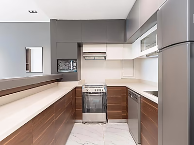 Luxury 2-Bedroom Apartment with Scenic Crescent Garden View