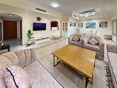 PANORAMIC MARINA & CANAL VIEW | LARGE 3 BEDROOM + MAID | PORTO