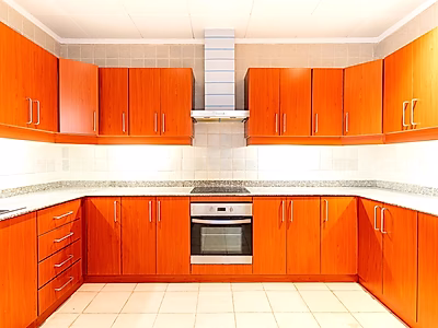 ELEGANTLY STYLED 2-BR APARTMENT | MARINA VIEW | PORTO