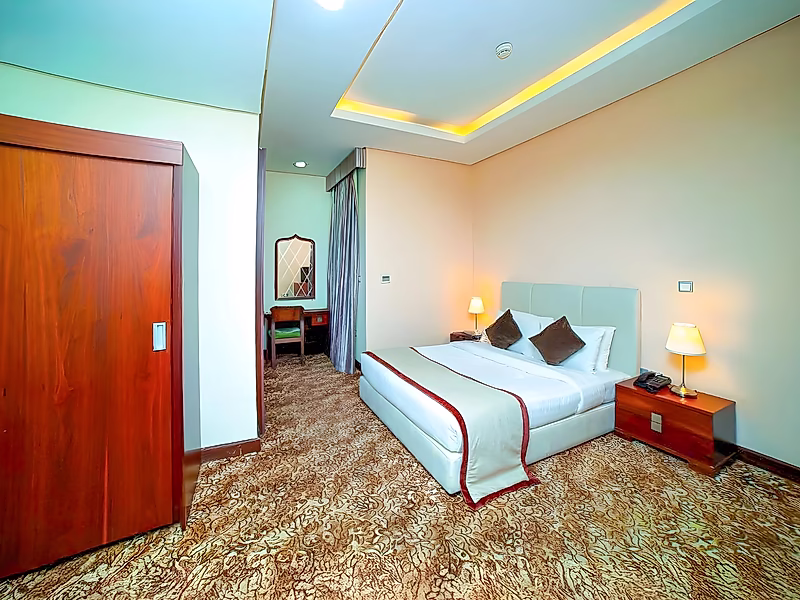 For Sale: Luxury 3-Star Hotel in a Prime Strategic Location – High Investment Returns - Photo 3