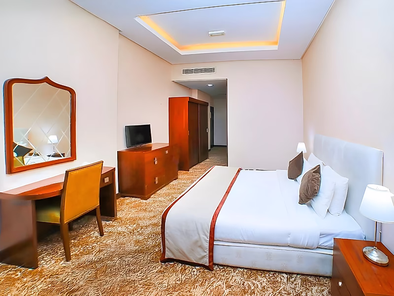 For Sale: Luxury 3-Star Hotel in a Prime Strategic Location – High Investment Returns - Photo 1