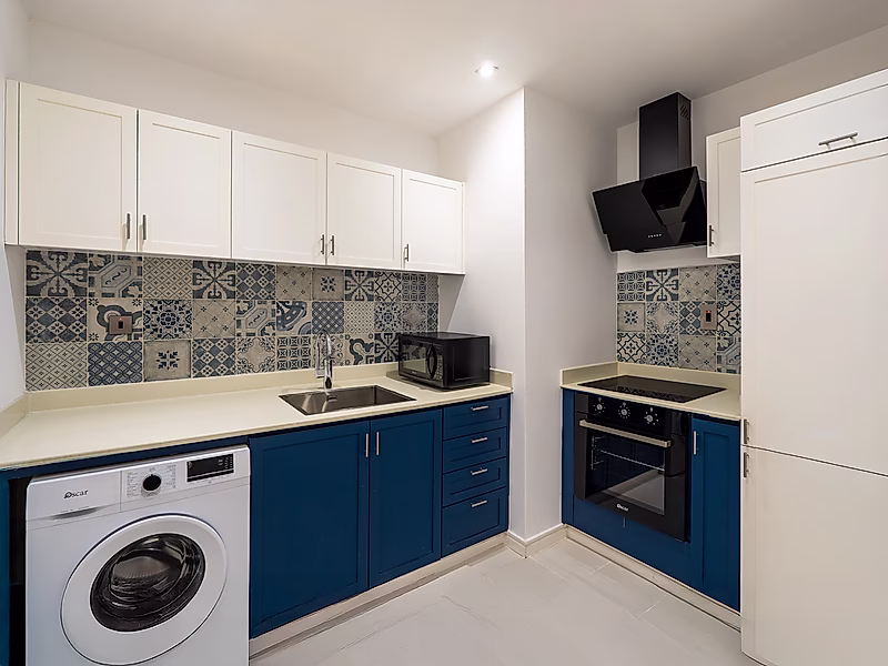 Luxury 1-Bedroom Apartment for Sale in Bin Al Sheikh, Doha - Photo 5