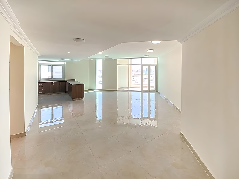 Huge 2-Bedroom Apartment | Tenanted with High ROI | Title Deed - Photo 2