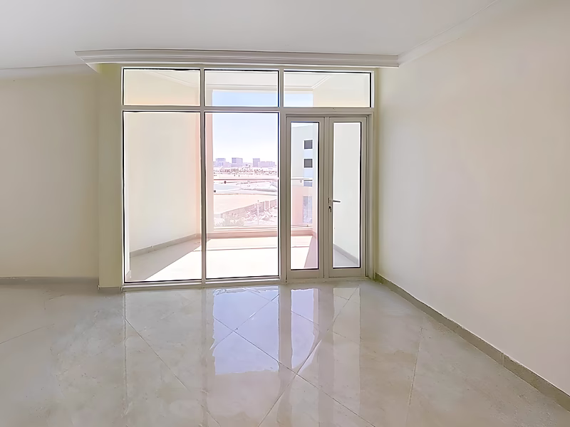 Huge 2-Bedroom Apartment | Tenanted with High ROI | Title Deed - Photo 5