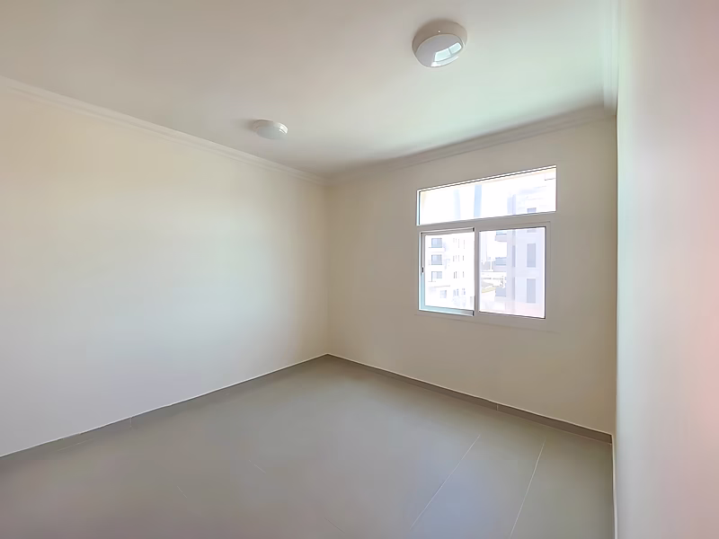 Huge 2-Bedroom Apartment | Tenanted with High ROI | Title Deed - Photo 6
