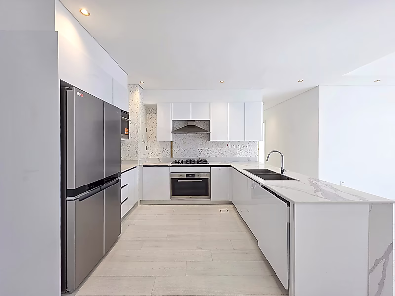UNIQUE OPPORTUNITY! 2 UNITS MERGED | 4BR AND SPACIOUS LIVING AREA | LUSAIL - Photo 12