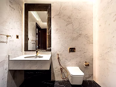 Ultra-Luxury Penthouse | 4BR+M | Title Deed | Lusail