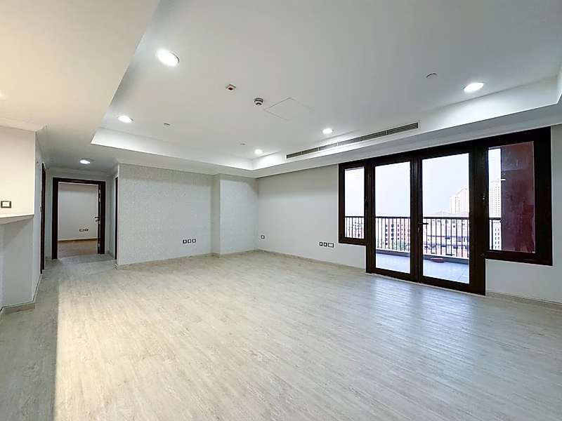 Spacious 2-Bedroom Apartment in The Pearl | City & Sea Views | Rented - Photo 1