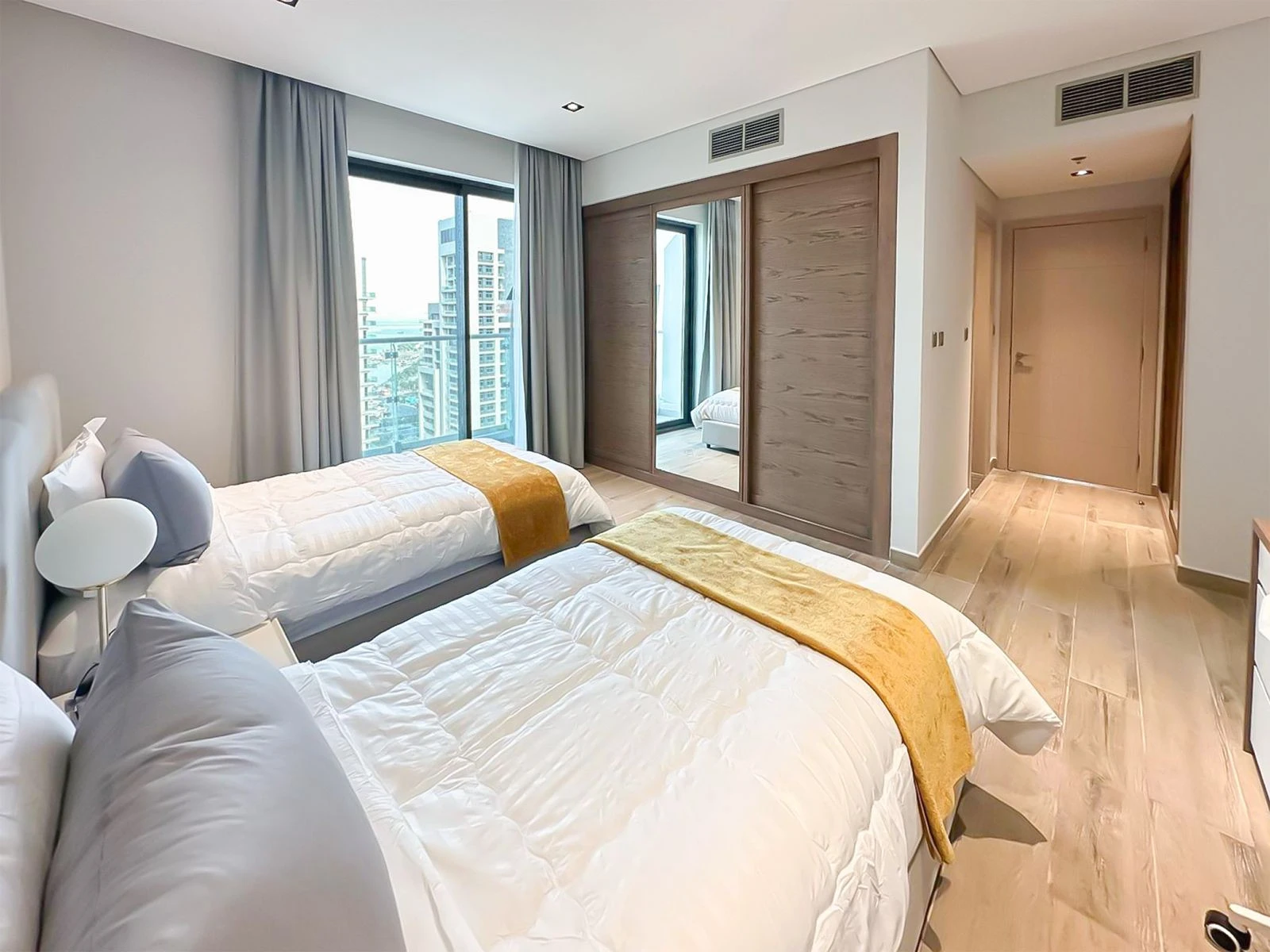 LUXURY 2 BEDROOM IN LUSAIL MARINA | TITLE DEED | SEA VIEW