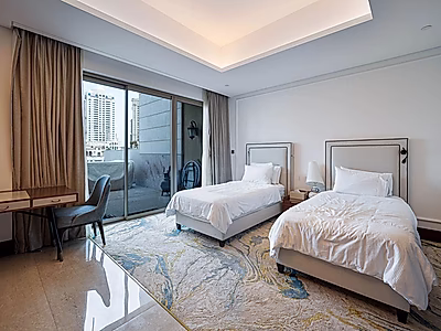 Luxury 4-Bedroom Duplex Townhouse with Private Pool & Panoramic Sea Views at St. Regis Marsa Arabia – The Pearl