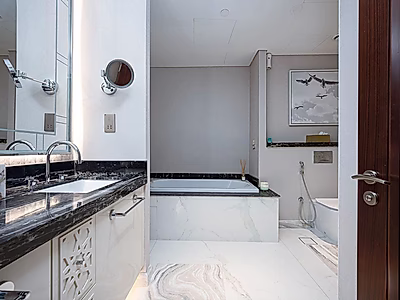 Luxury 4-Bedroom Duplex Townhouse with Private Pool & Panoramic Sea Views at St. Regis Marsa Arabia – The Pearl