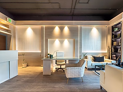Luxury Office for Sale in The Eighteenth Tower – Lusail Marina