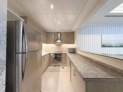 SOPHISTICATED LIVING SPACE | STUDIO CONVERTED INTO 1-BEDROOM | PORTO