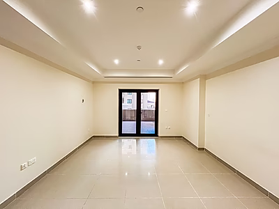 SPACIOUS AND MAINTAINED 1-BEDROOM APARTMENT | PORTO