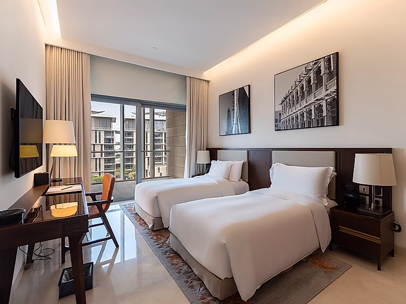 STYLISH 3BR+MAID PENTHOUSE | LUXURY LIVING WITH ALL BILLS COVERED - Photo 6