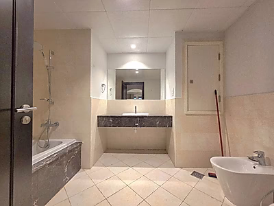 SMART INVESTMENT SPACIOUS 1 BEDROOM IN  PORTO ARABIA