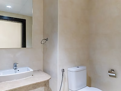 REFURBISHED 1BR+OFFICE MARINA & SEA VIEW