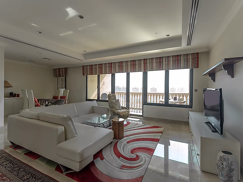 PREMIUM LIVING! 2BR WITH BREATHTAKING MARINA VIEWS | PORTO - Photo 1