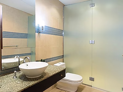 BUY A STYLISH 2BR WITH LARGE BALCONY AT THE PEARL