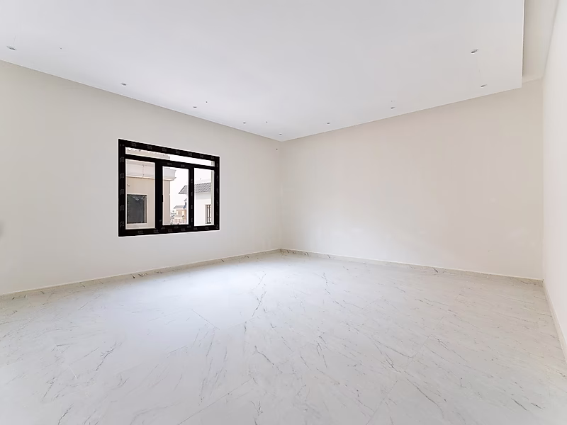 Luxury Villa for Sale in Al Wukair – 9 Bedrooms + Basement - Photo 9