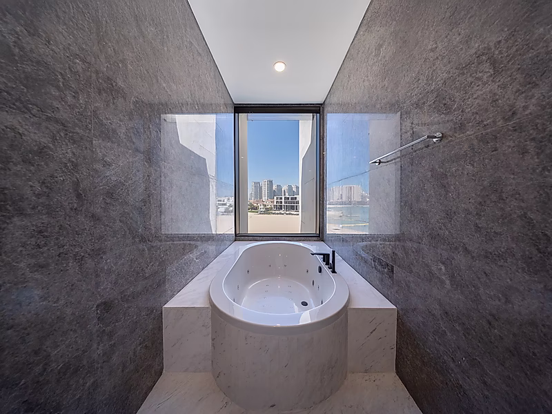 Iconic Ultra-Luxury Beachfront Villa of Unmatched Prestige - Photo 25