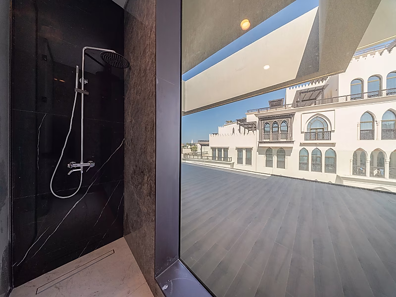 Iconic Ultra-Luxury Beachfront Villa of Unmatched Prestige - Photo 32