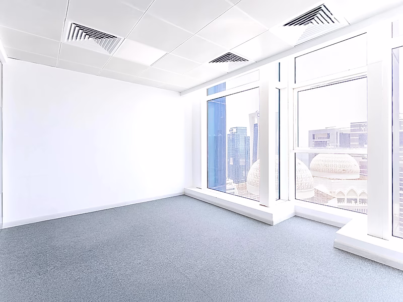 Premium 200 SQM Fully Fitted Office – Sea & City Views – West Bay - Photo 9