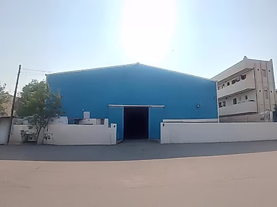 10% NET ROI - GARAGE FOR SALE  | PRIME INDUSTRIAL AREA LOCATION