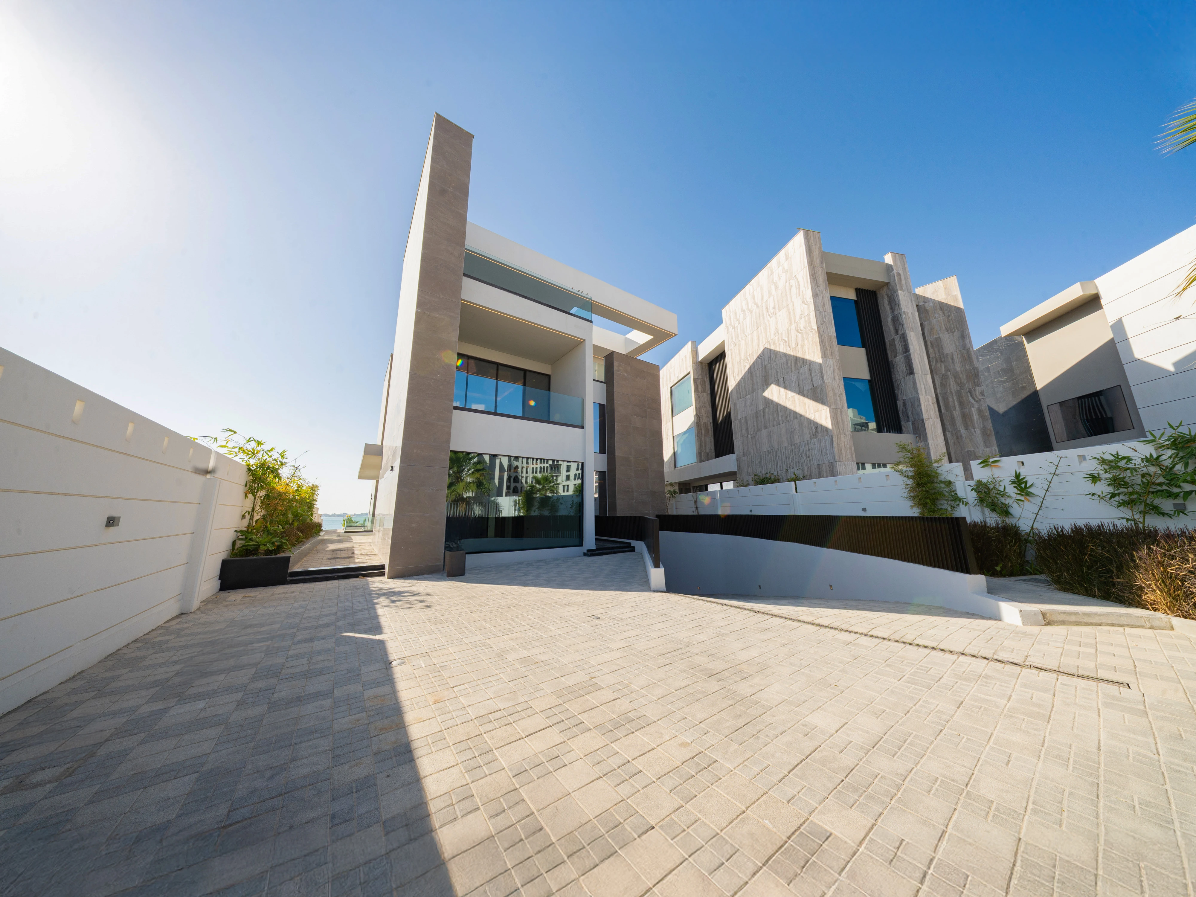 The Pearl Island Crown Villa — A Private Beachfront Masterpiece