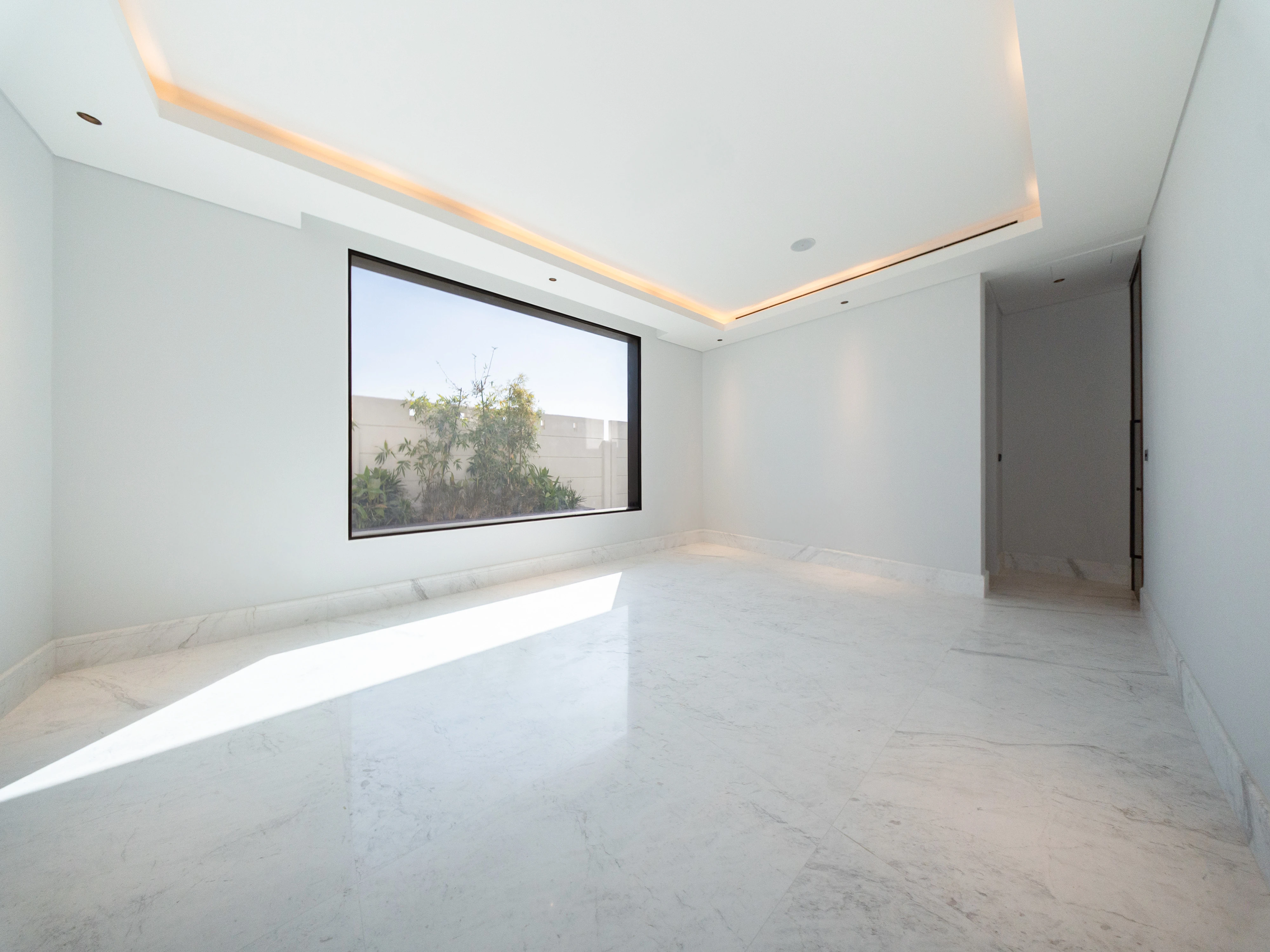 The Pearl Island Crown Villa — A Private Beachfront Masterpiece - Photo 2