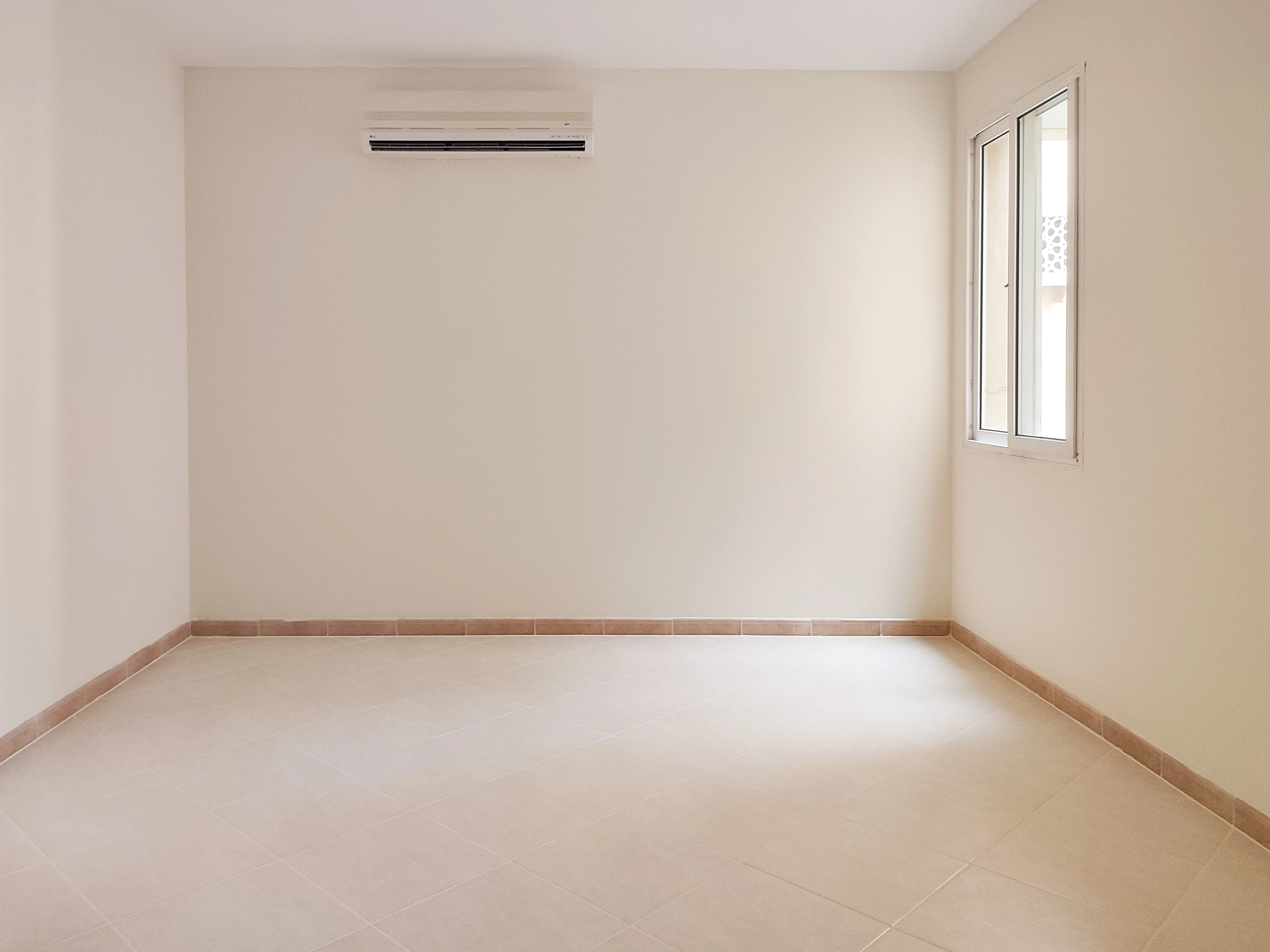 Elegant Unfurnished 3-Bedroom | Al Muntazah