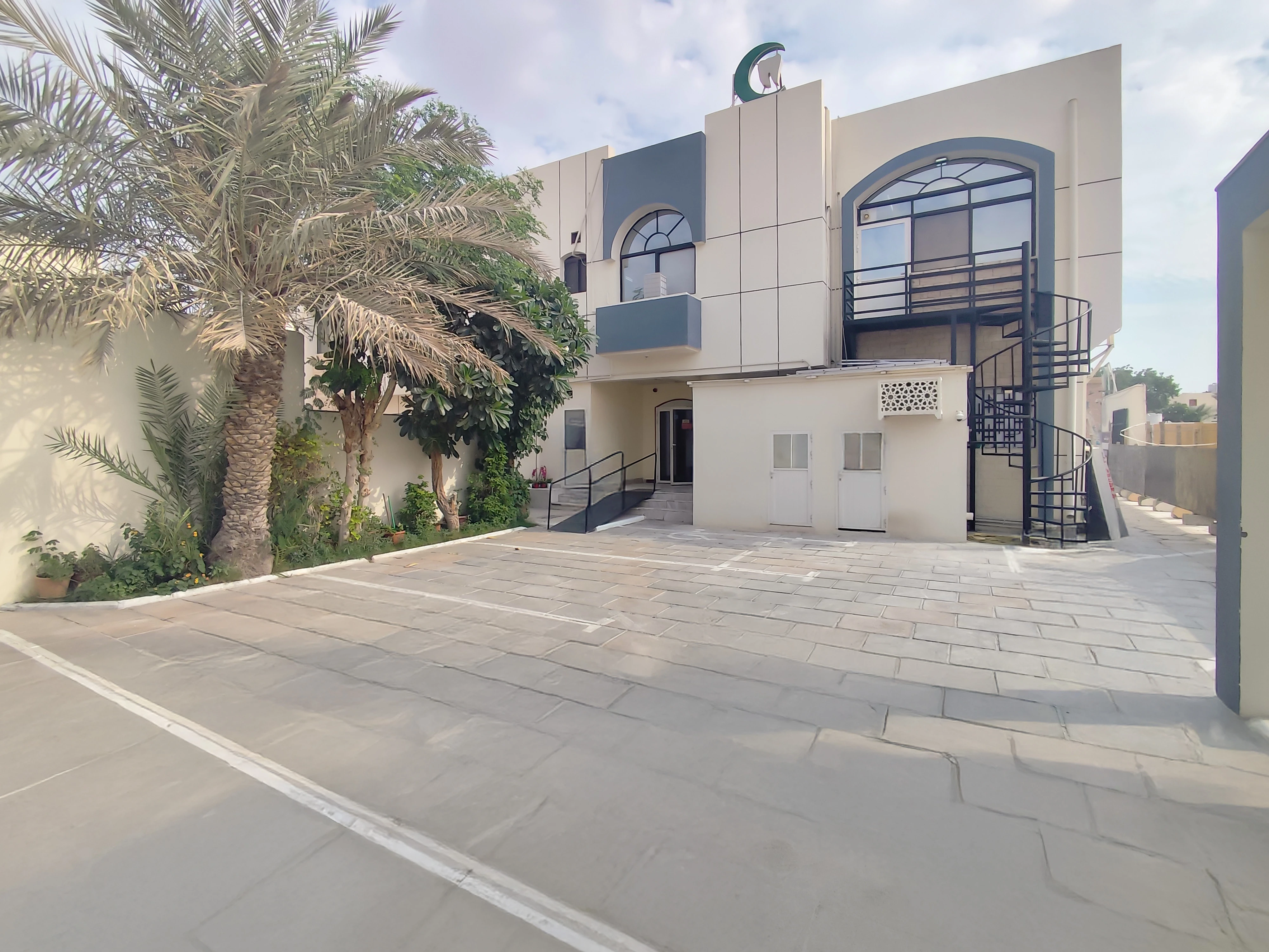 25-Year Established Dental Clinic for Sale in Doha - Photo 11