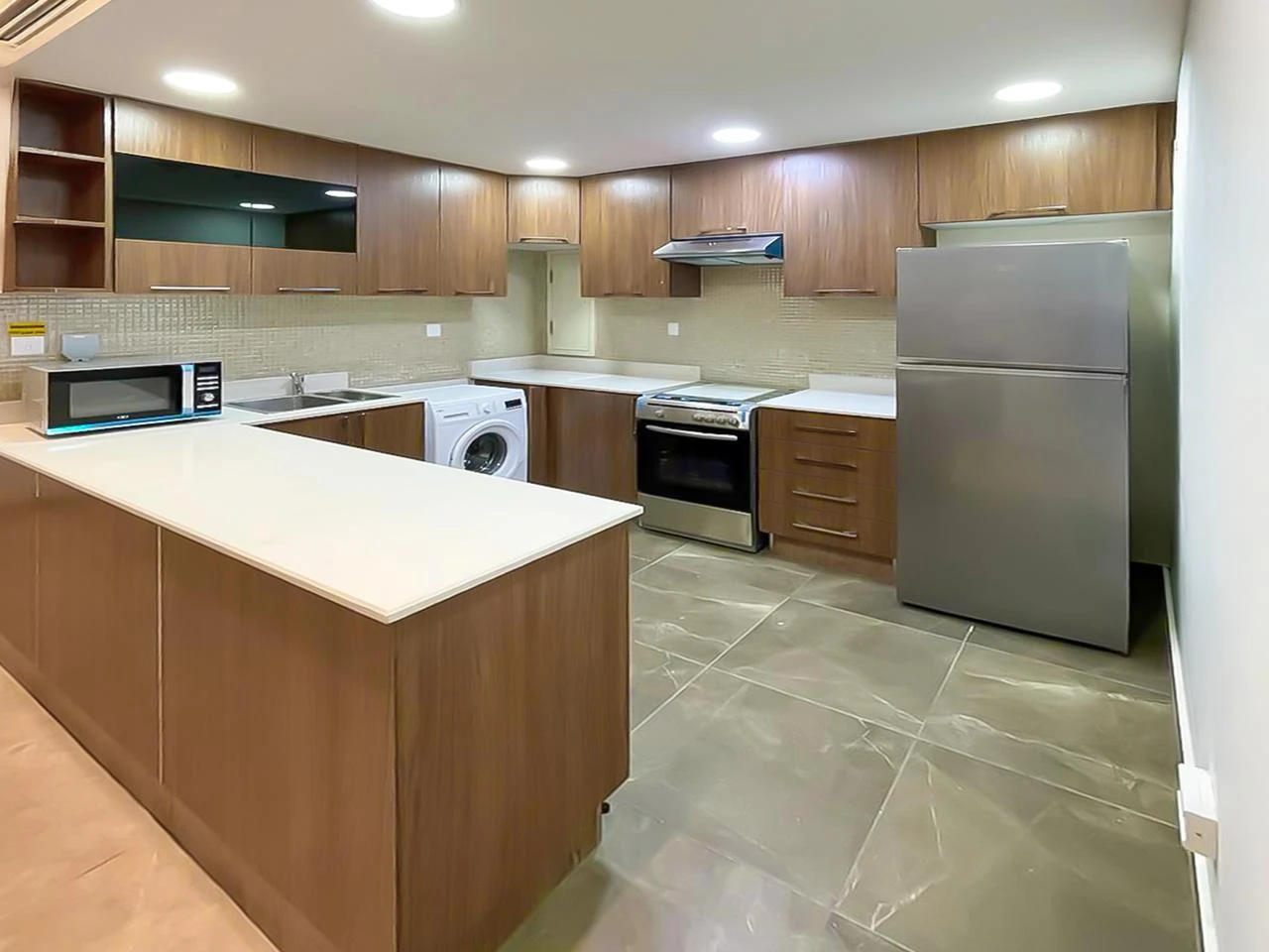 GREAT INVESMENT WITH TITLE DEED! CHARMING 2 BEDROOM | LUSAIL