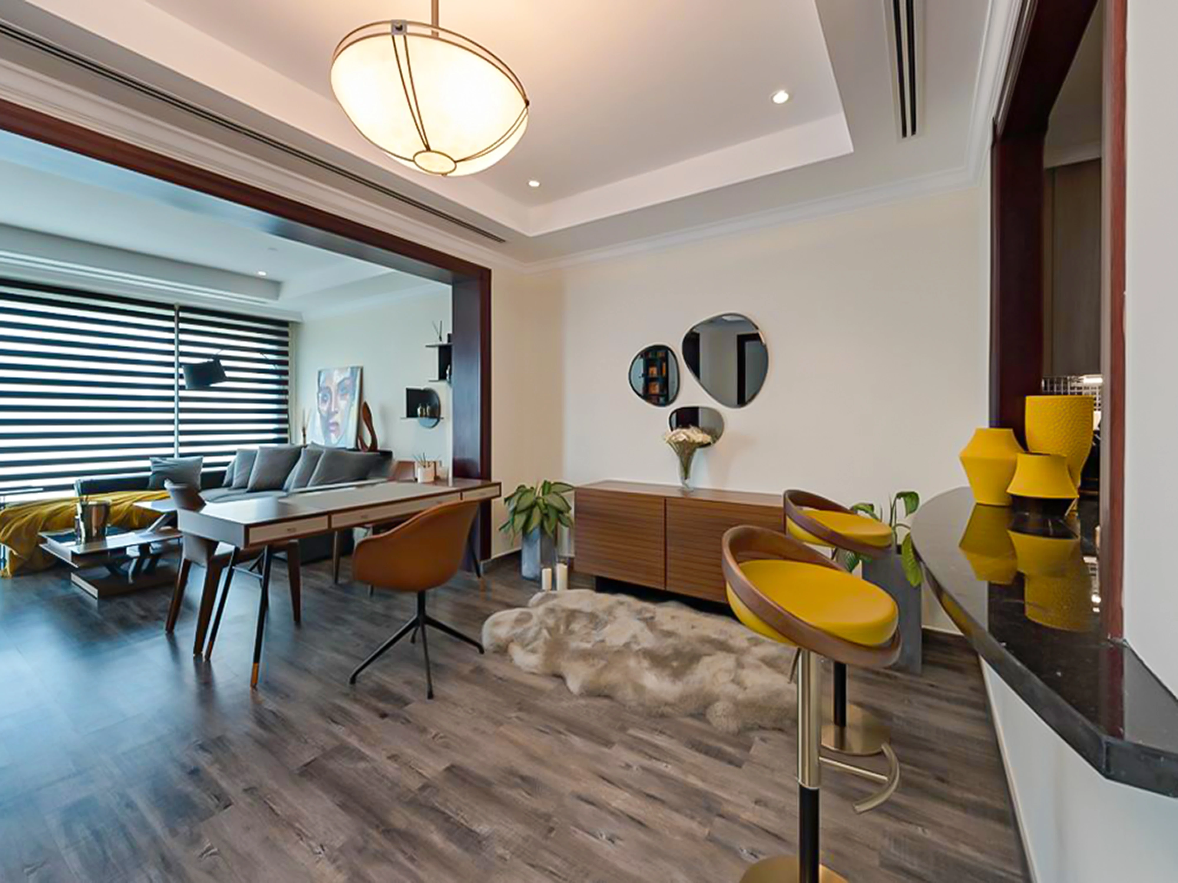 STYLISHLY REDFINED 1-BEDROOM TOWNHOUSE | MARINA VIEW | PORTO