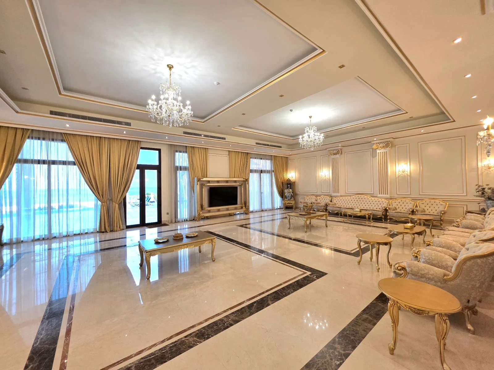 Royal Living in The Pearl-Qatar | Private Palace with Beach Access & Ultimate Privacy - Photo 3