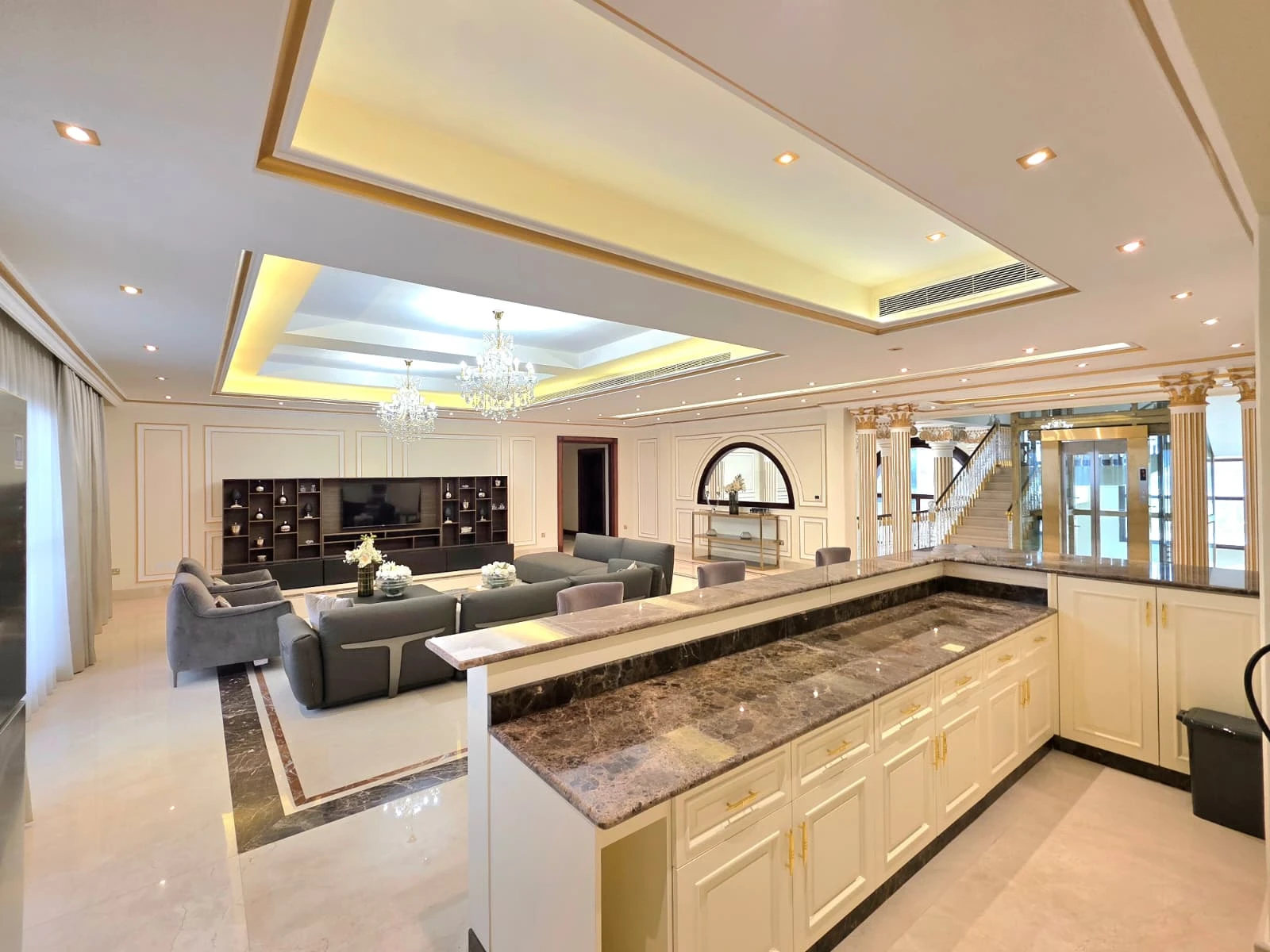 Royal Living in The Pearl-Qatar | Private Palace with Beach Access & Ultimate Privacy
