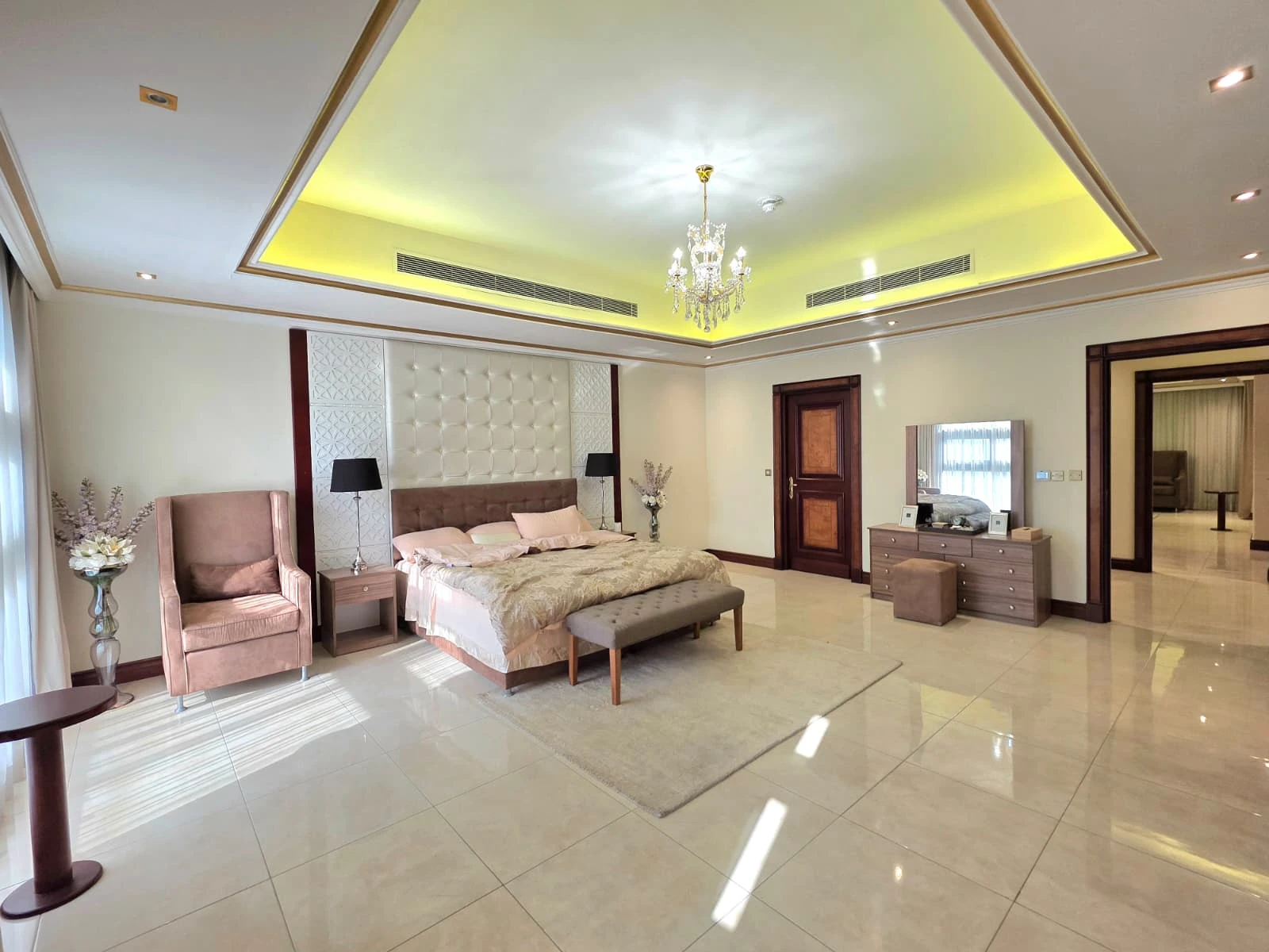 Royal Living in The Pearl-Qatar | Private Palace with Beach Access & Ultimate Privacy - Photo 20
