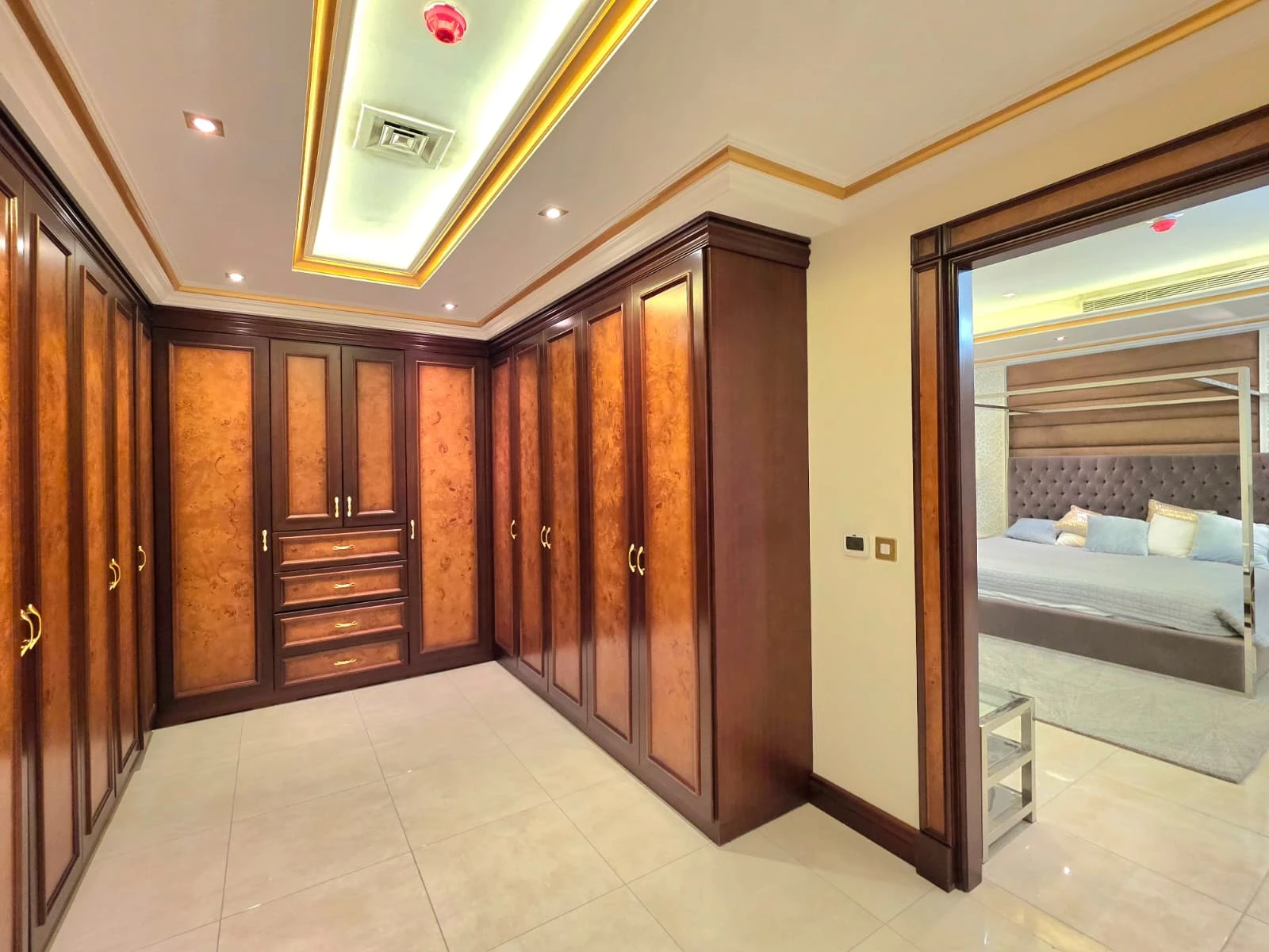 Royal Living in The Pearl-Qatar | Private Palace with Beach Access & Ultimate Privacy - Photo 23