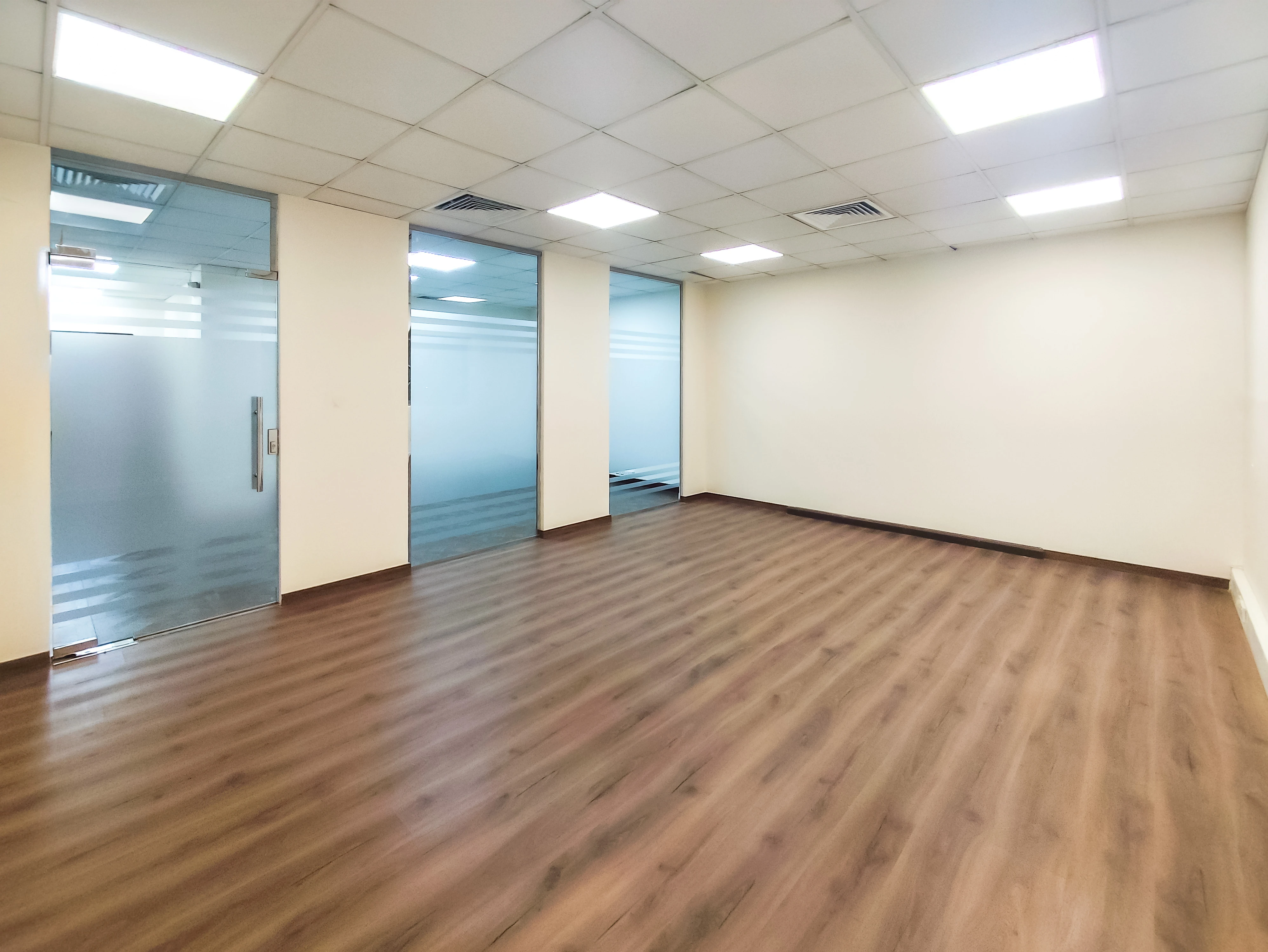 502 sqm Prime Office Location | Al Hilal C Ring - Photo 4