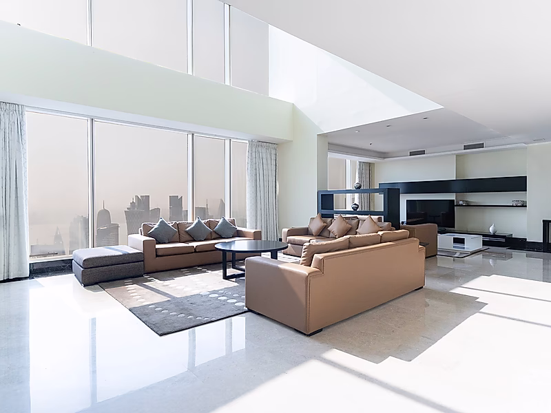SERVICED TRIPLEX PENTHOUSE | ALL INCLUSIVE 4BR+MAID | WEST BAY - Photo 2