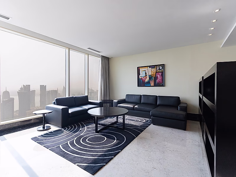 SERVICED TRIPLEX PENTHOUSE | ALL INCLUSIVE 4BR+MAID | WEST BAY - Photo 4