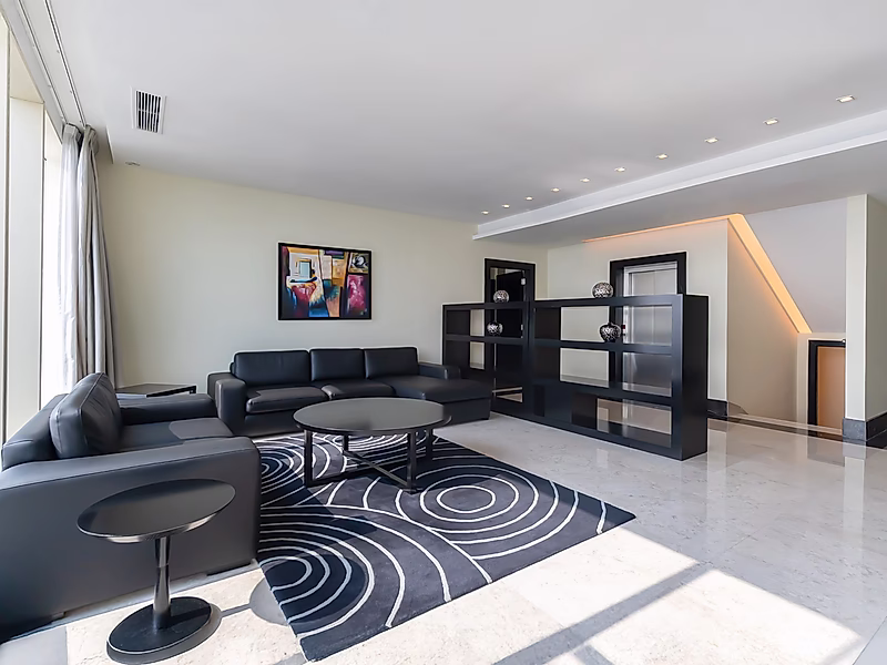 SERVICED TRIPLEX PENTHOUSE | ALL INCLUSIVE 4BR+MAID | WEST BAY - Photo 5