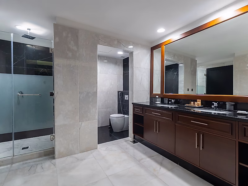 SERVICED TRIPLEX PENTHOUSE | ALL INCLUSIVE 4BR+MAID | WEST BAY - Photo 29