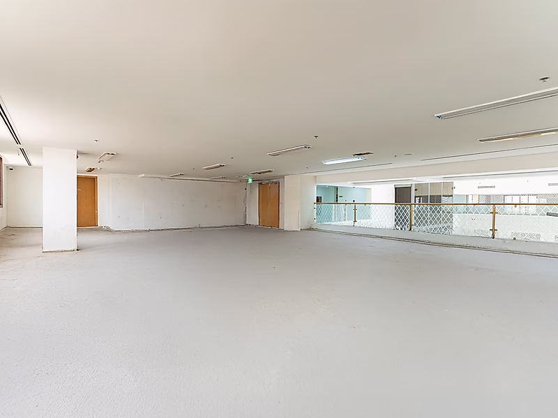 Prime Retail Shop | Al Sadd Main Street - Photo 1