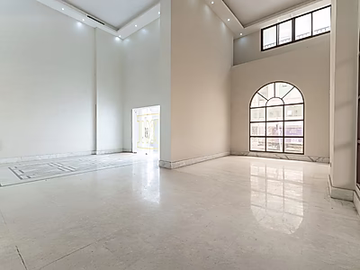Prime Retail Shop | Al Sadd Main Street
