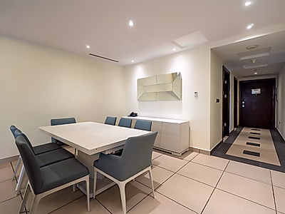 Upscale 2-Bedroom Apartment with Resort Amenities